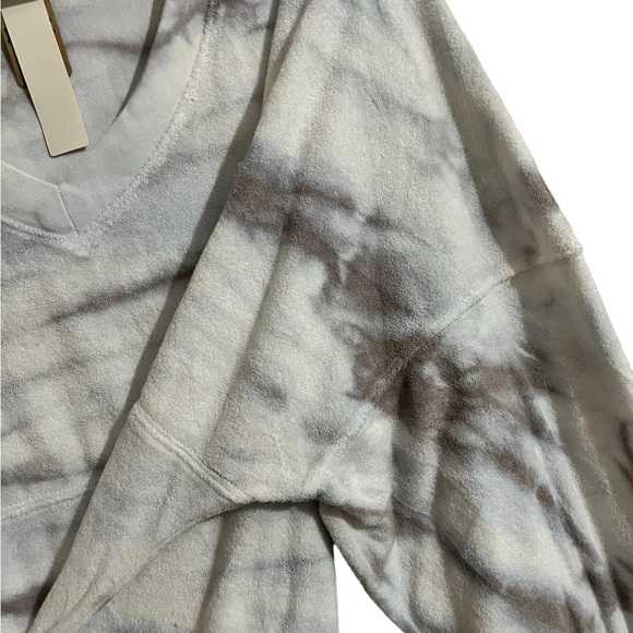 PINK Victoria’s Secret Sweatshirt Medium Varsity Terry V-Neck - Picture 4 of 7